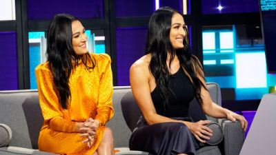 A Little Late with Lilly Singh — s01e16 — Nikki Bella, Brie Bella