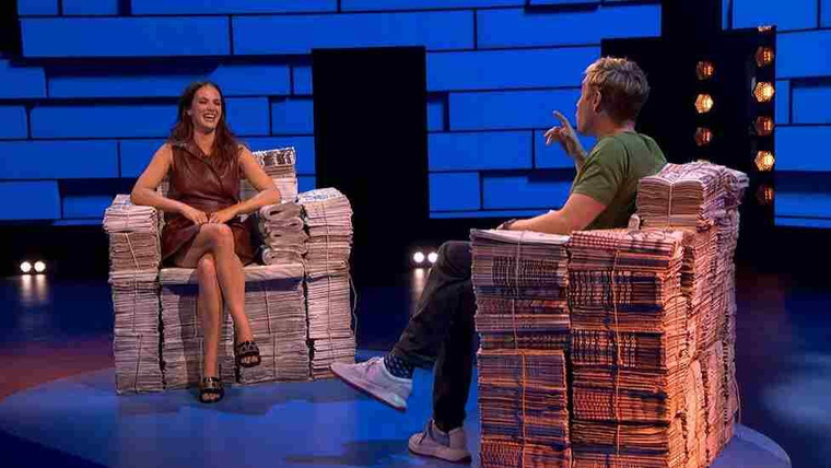 The Russell Howard Hour — s04e04 — Kevin Bridges, Jessica Brown Findlay