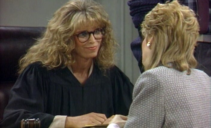 Ночной суд — s04e08 — Contempt of Courting