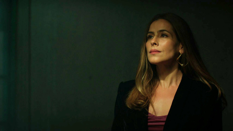 Romina Poderosa — s01e38 — Virginia soluciona un imprevisto después de verse con Leonardo Chitiva