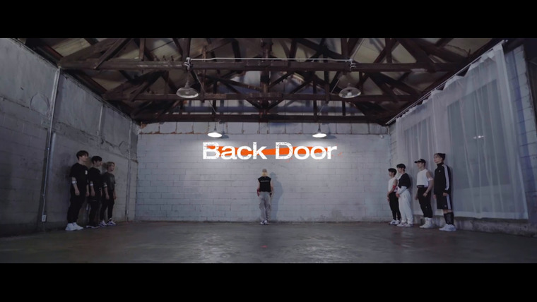 Stray Kids — s2020e234 — [Dance Practice] «Back Door»