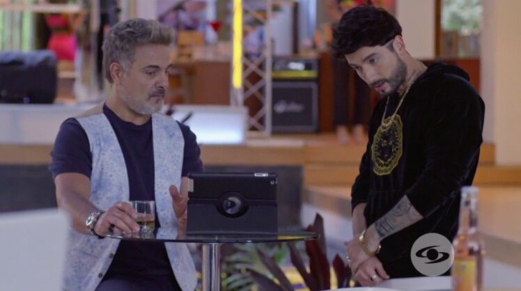 Королева флоу — s02e34 — Charly y Yeimy se unen para acabar con Manín
