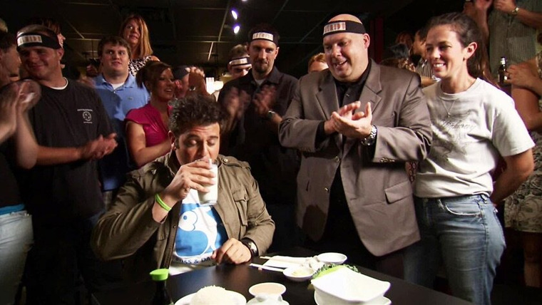 Man v. Food — s02e03 — Charleston, SC
