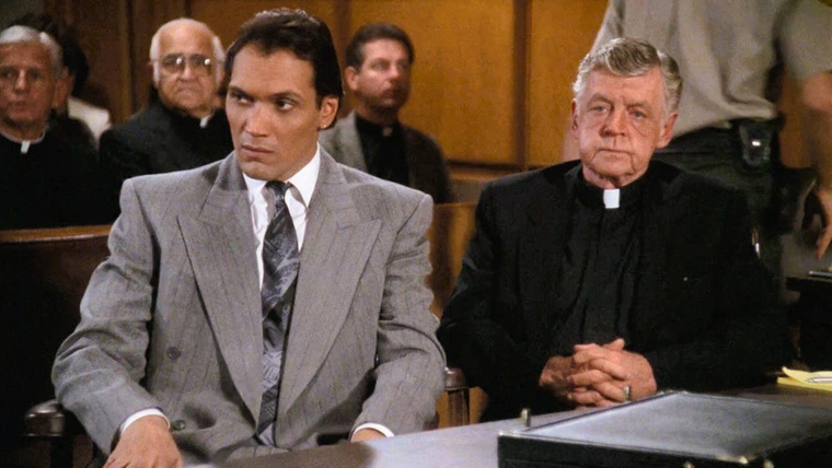 Закон Лос-Анджелеса — s04e20 — Forgive Me Father, for I Have Sued