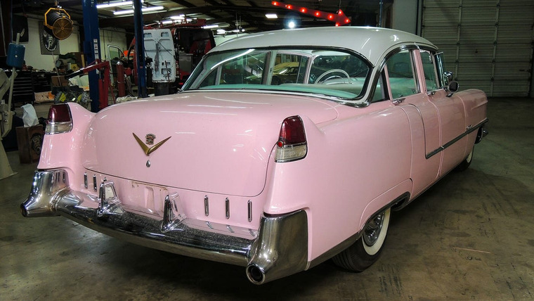 Fast N' Loud — s07e05 — NHRA and a '55 Pink Caddy (1)