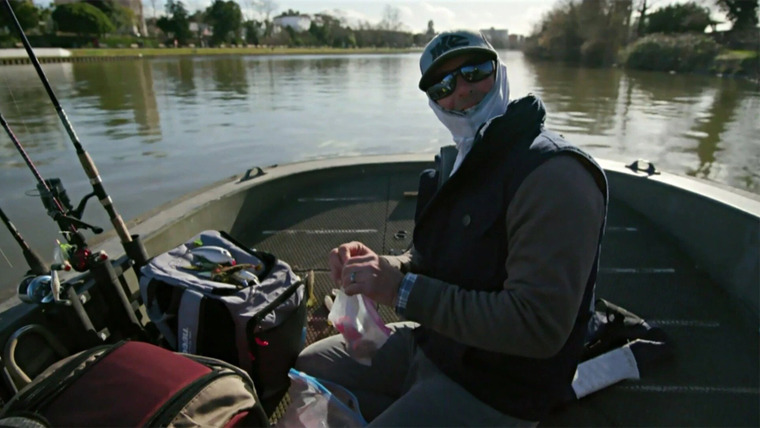 Fish My City with Mike Iaconelli — s01e03 — Across the Pond