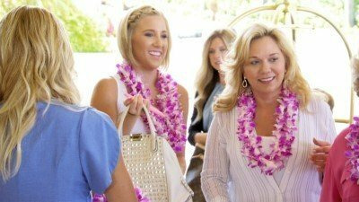 Chrisley Knows Best — s04e13 — Hawaii Love You So