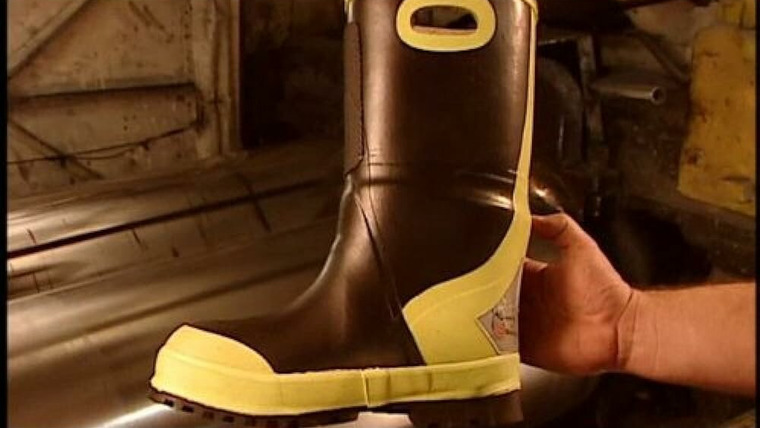 Как это работает? — s03e13 — Fire Fighter Boots, Garden Tools, Automated Machines, Gypsum Board