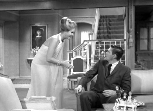 Моя жена меня приворожила — s02e37 — The Girl with the Golden Nose