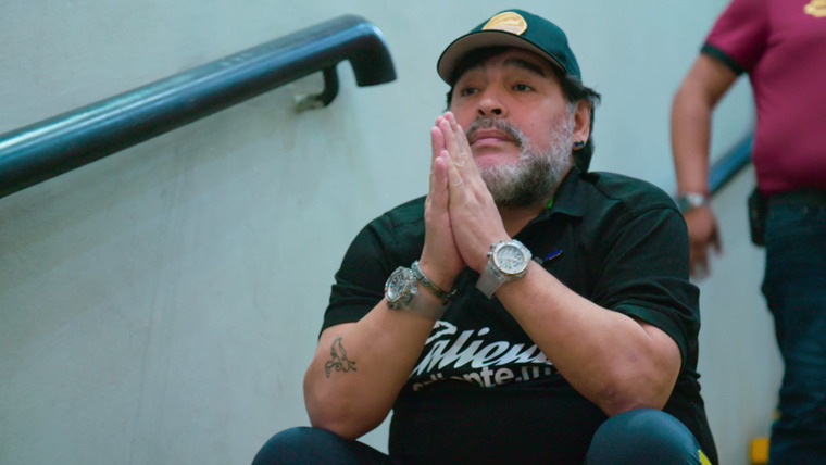 Maradona in Mexico — s01e06 — El hogar menos pensado