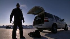 Полицейские на Аляске — s04e03 — Alaska Chainsaw Massacre