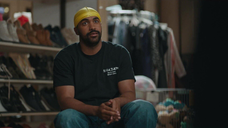 The Office Movers — s02e04 — The Guyzer