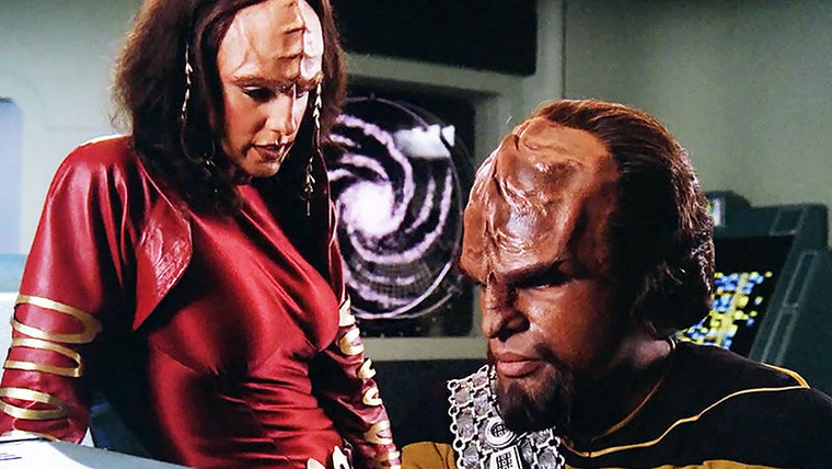 Звёздный путь: Следующее поколение — s02e20 — The Emissary