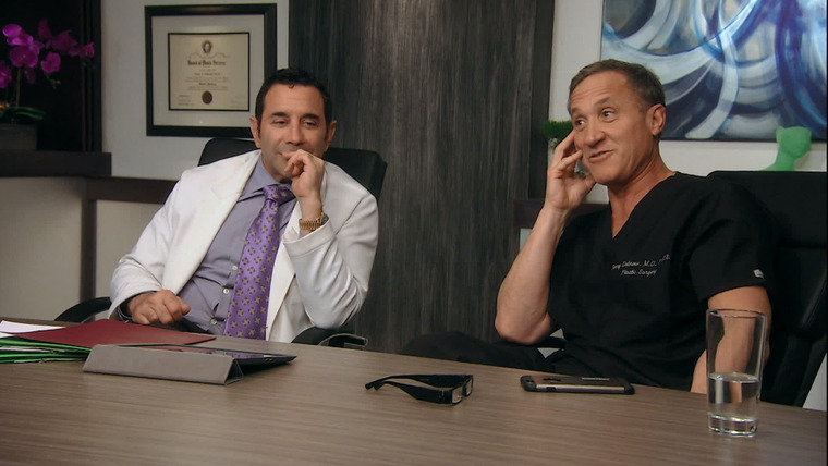Botched — s02e17 — The Wizard of Schnoz