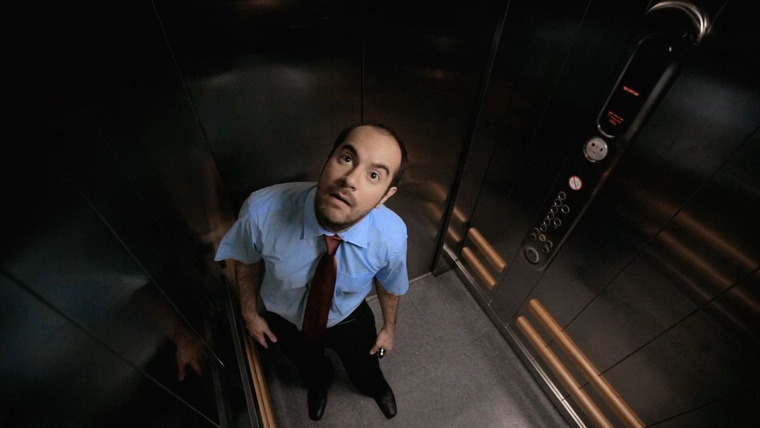 Bref. — s01e13 — Bref. J'étais coincé dans un ascenseur