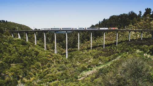 World's Most Scenic Railway Journeys — s02e05 — New Zealand