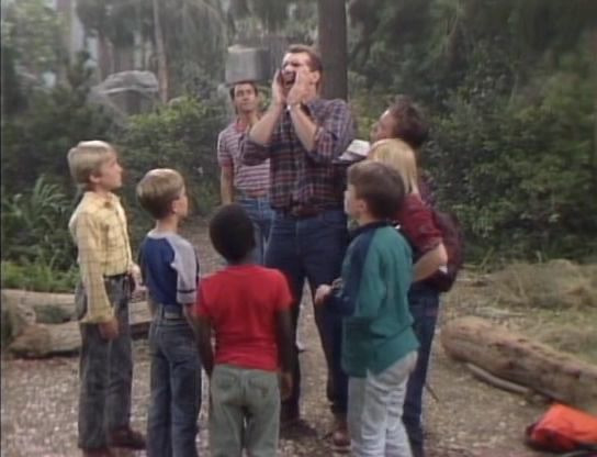 Married... with Children — s04e03 — Buck Saves the Day