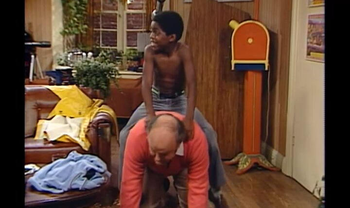 Diff'rent Strokes — s05e17 — The Bicycle Man (2)