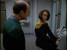 Star Trek: Voyager — s03e18 — The Darkling
