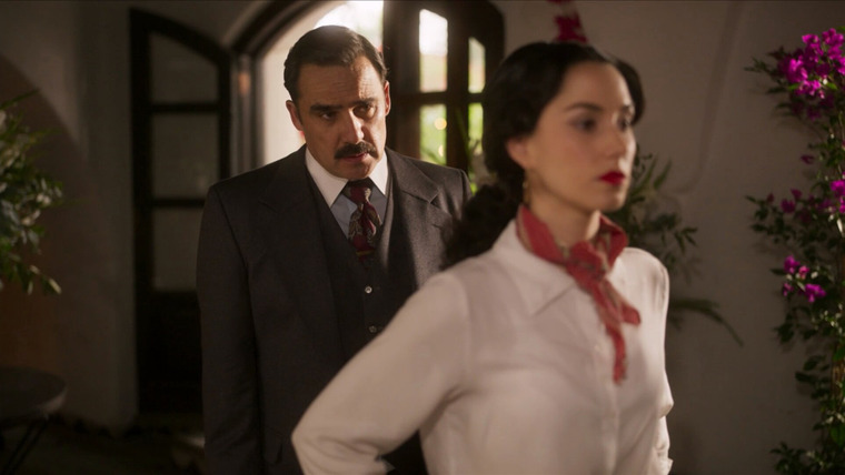 Мария Феликс: История Доньи — s01e04 — La Doña