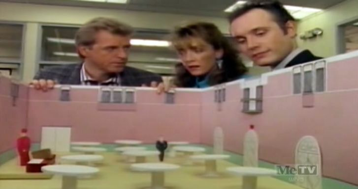 Кувалда — s02e12 — Icebreaker