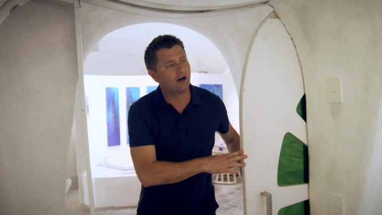 George Clarke's Amazing Spaces — s06e02 — Mobile Home and Garden Pub