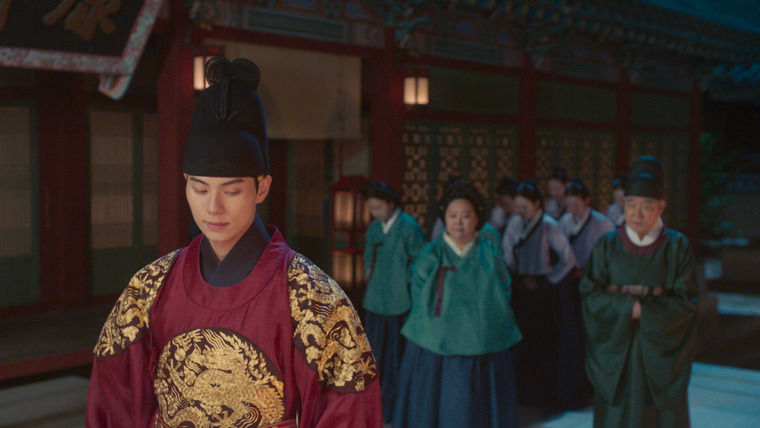 Приятного аппетита, Ваше Величество — s01e05 — Course N° 5 Snowflake Schnitzel