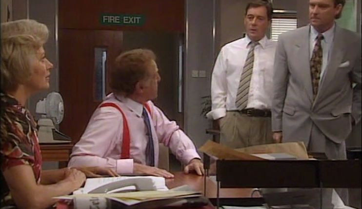 Drop the Dead Donkey — s01e04 — A Blast from the Past