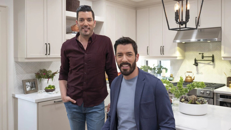 Property Brothers: Forever Home — s02e02 — Marrying the Old and the New