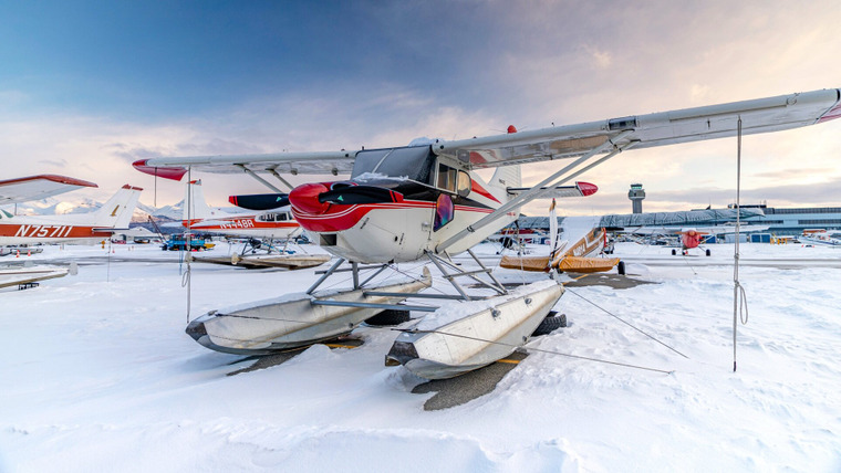 Ice Airport Alaska — s01e05 — Relentless Winter