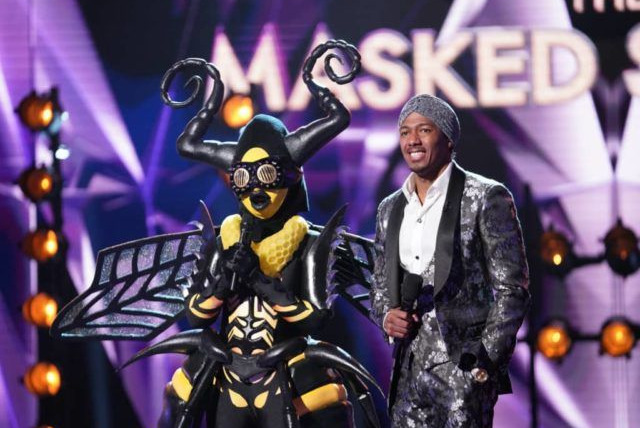 The Masked Singer — s01e06 — Touchy Feely Clues
