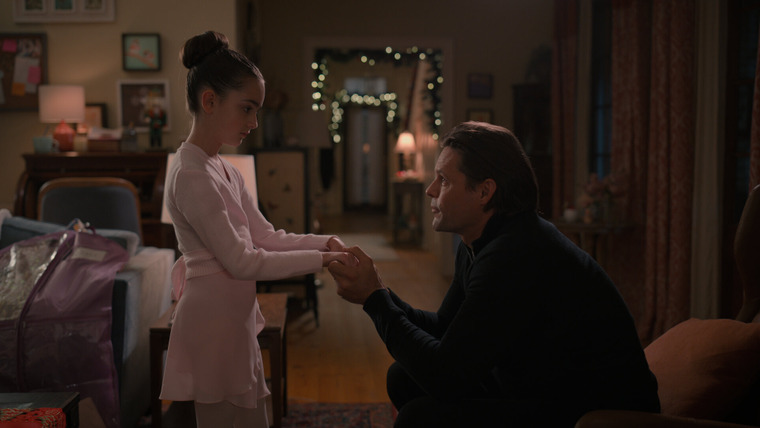 Сладкие магнолии — s04e09 — Dance Your Sugarplum Off