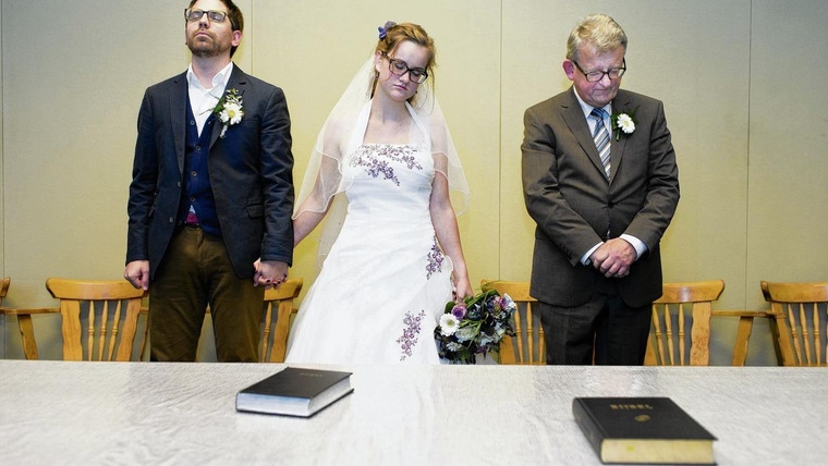 Wedding Day — s01e01 — Urk, Nederland - Trouwen met God