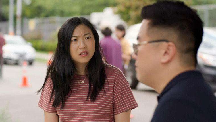 Awkwafina Is Nora from Queens — s03e03 — Love & Order