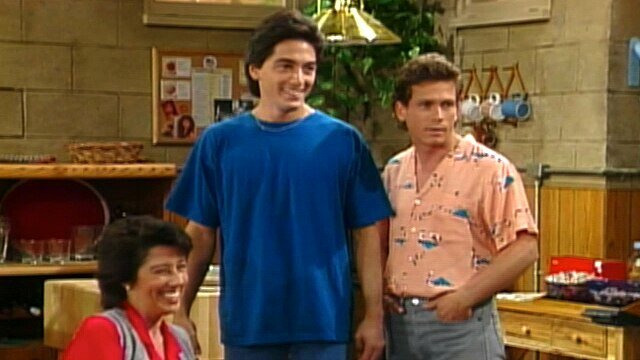 Charles in Charge — s04e17 — Room at the Bottom