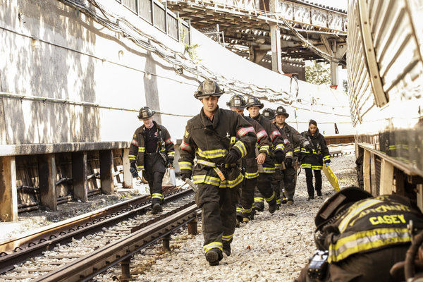 Пожарные Чикаго — s01e08 — Leaving the Station