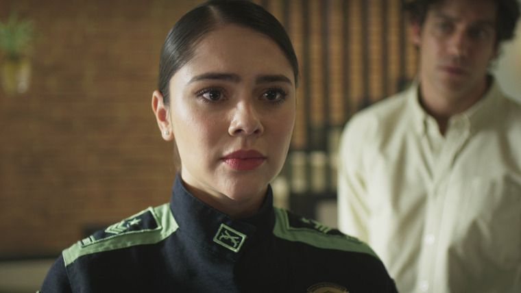 Romina Poderosa — s01e60 — Marlon le ofrece a Alex salvar a Calidoso si ella le entrega a Romina