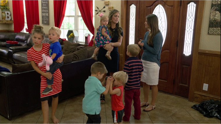 Bringing Up Bates — s07e05 — Erin's Surprise Takes the Cake!