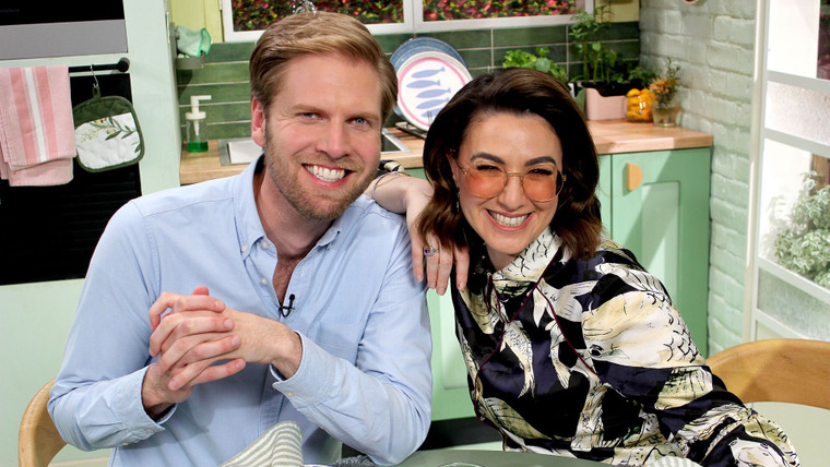 A Bite to Eat with Alice — s01e24 — Mark Humphries