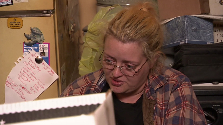 Hoarders — s03e16 — Andrew and Shania