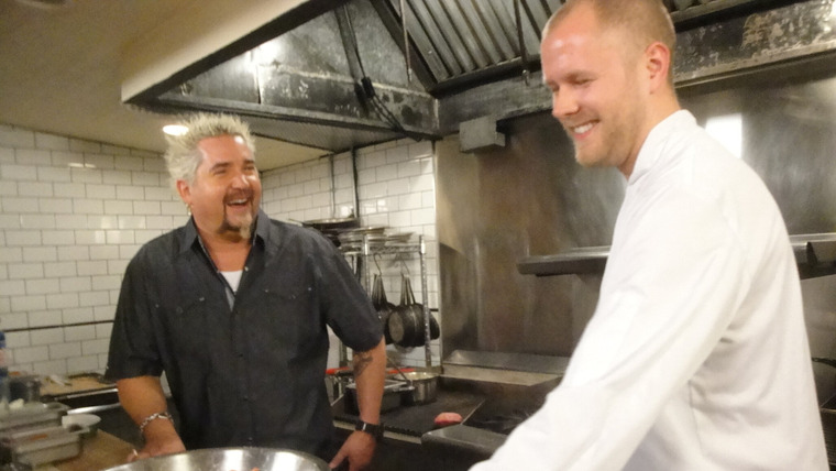 Diners, Drive-Ins and Dives — s2013e09 — Layers of Flavor