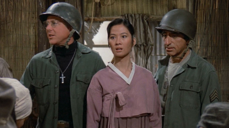 M*A*S*H — s11e15 — As Time Goes By