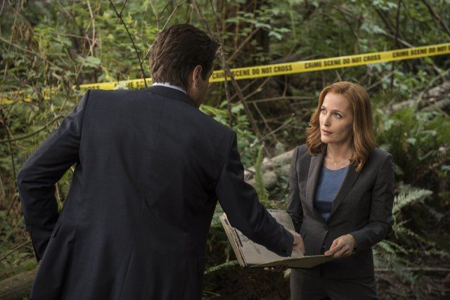 Секретные материалы — s10e03 — Mulder and Scully Meet the Were-Monster
