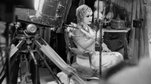 Американские мастера — s34e02 — Mae West: Dirty Blonde