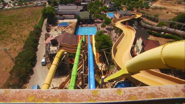 Xtreme Waterparks — s05e03 — America's First Rattler