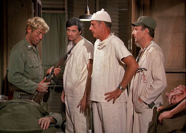 M*A*S*H — s03e12 — A Full Rich Day