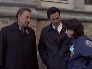 Law & Order — s09e22 — Admissions