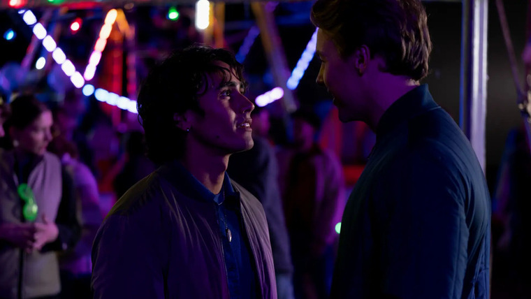 Лихачи — s01e02 — Glow