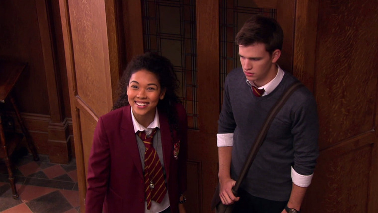 House of Anubis — s03e02 — House of Presents