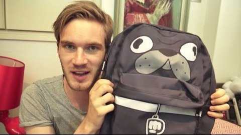 PewDiePie — s06e401 — WHAT'S IN MY BACKPACK?